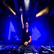 &copy; Markus Schulz