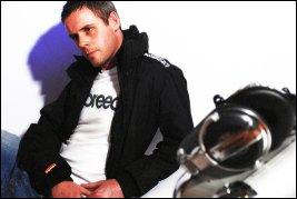 &copy; Sneijder