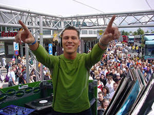 &copy; Taken froM DJtiesto.com